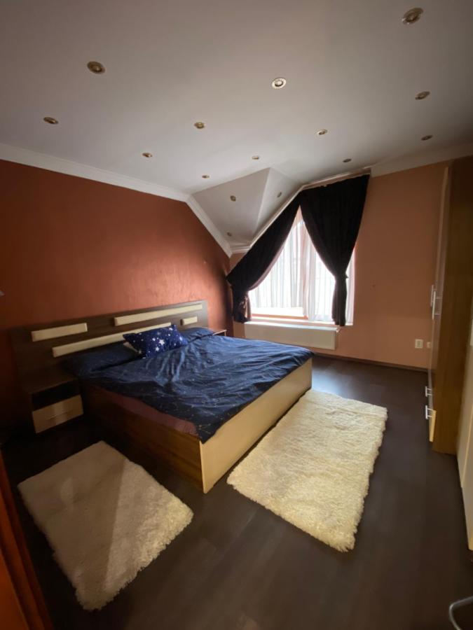 Central Apart Apartamento Oradea Exterior foto