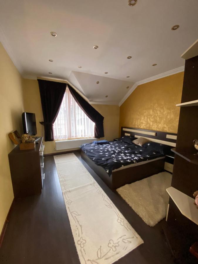 Central Apart Apartamento Oradea Exterior foto